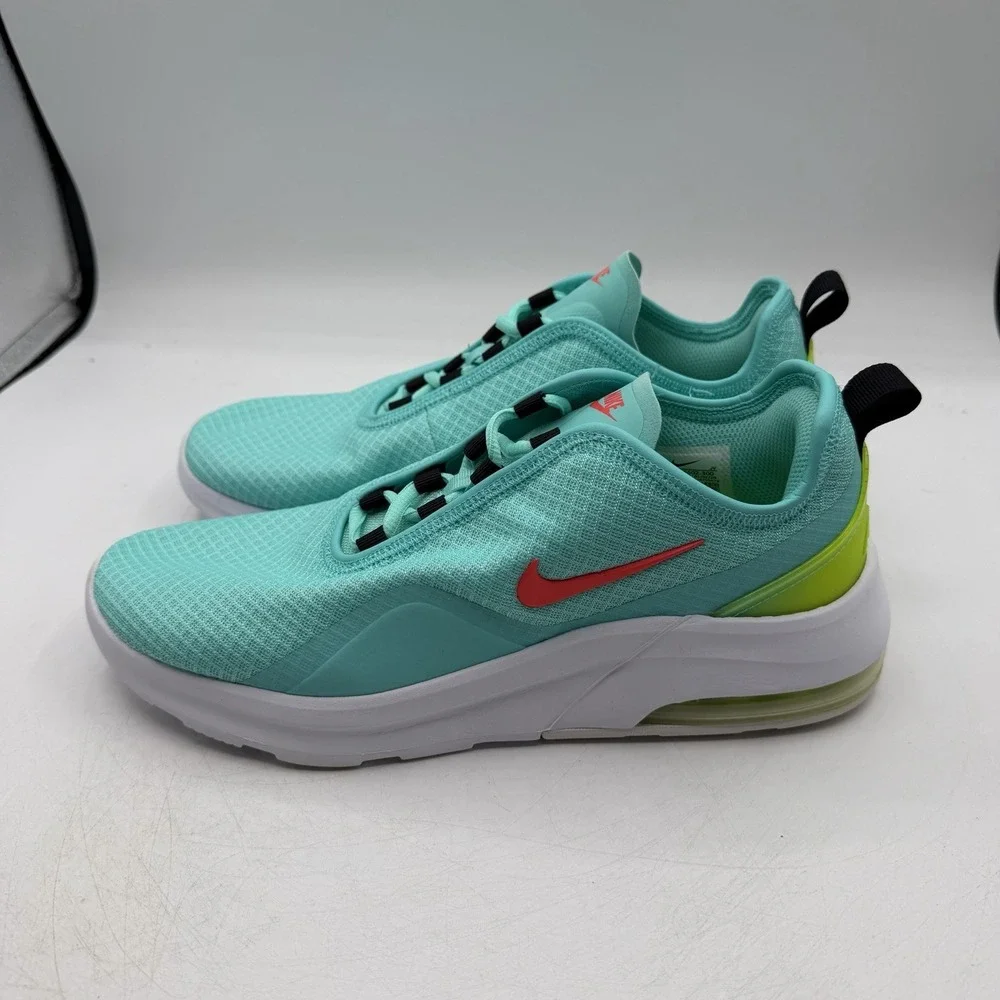 Nike Air Max Motion 2 Running Shoes Womens Sz 9 Aurora Green Sneakers CW5602-300